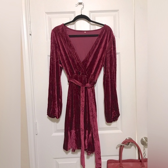Crushed Velvet Midi Dress - Picture 2 of 6